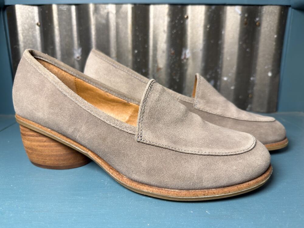 Söfft Napoli Womens 10M Taupe Suede Heeled Loafer Slip-On Block Heel Cushioned